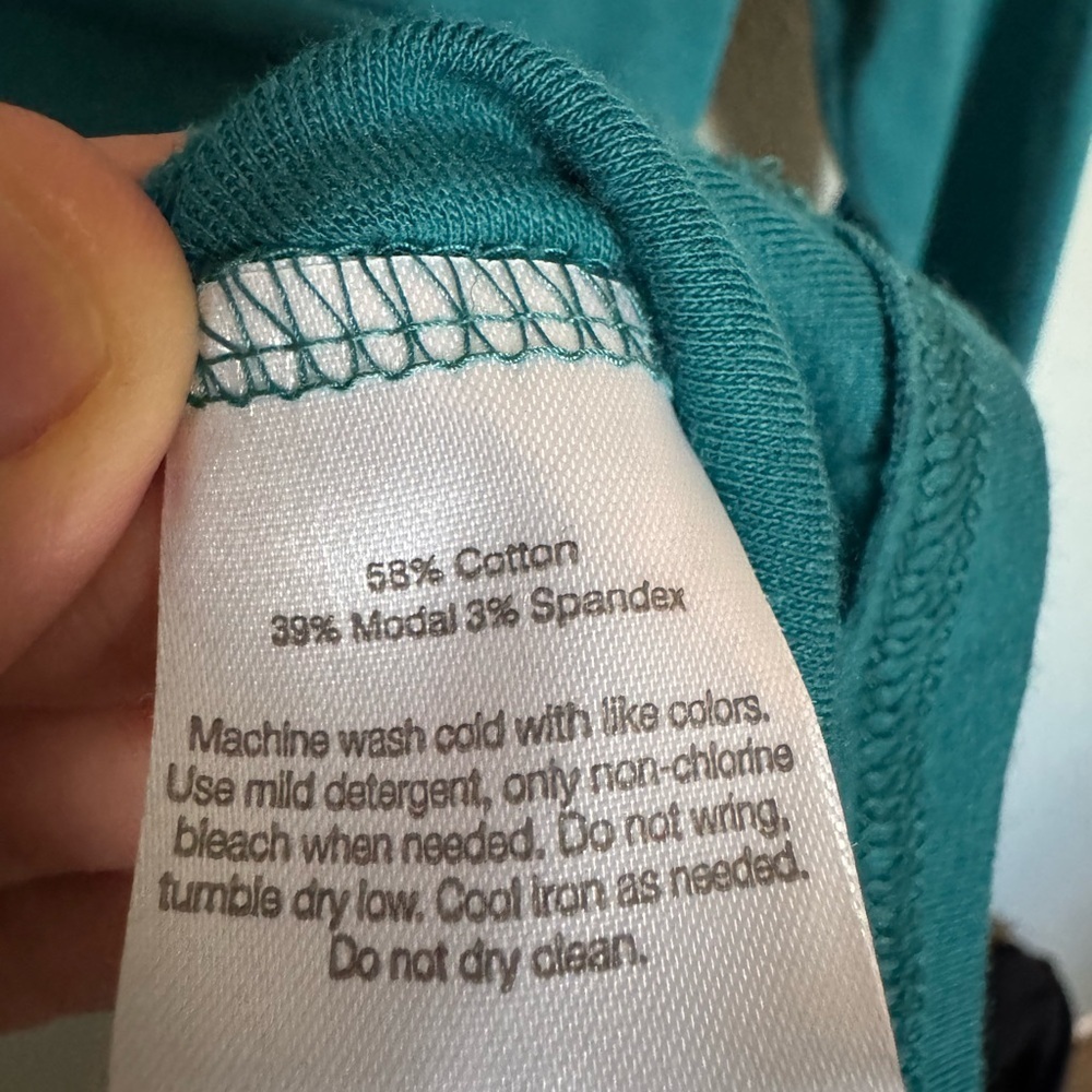 Eddie Bauer Teal Long Sleeve V-Neck Tee - Picture 2 of 2